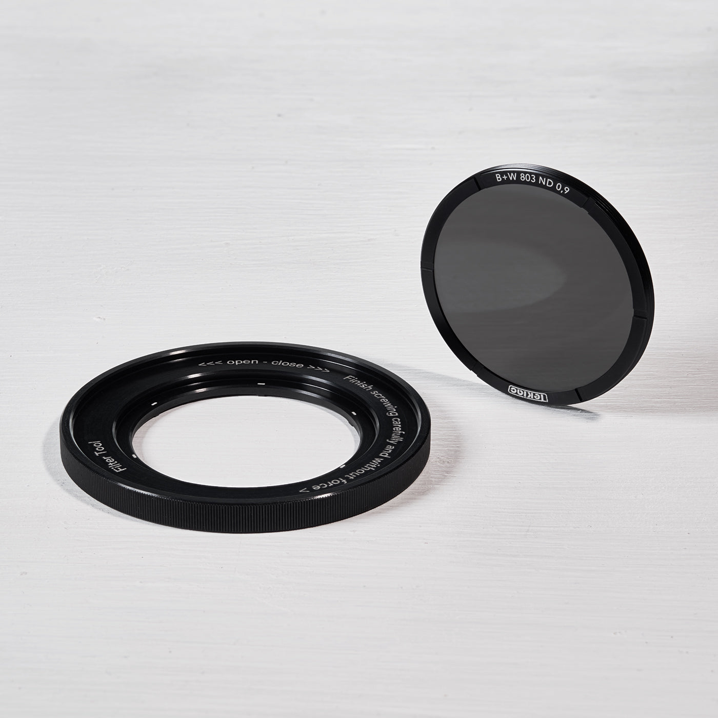 B+W Ultra Slim ND 0,9 Filter mit Montagehilfe