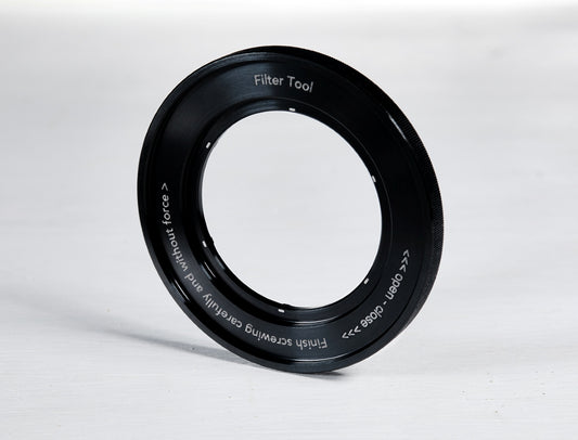 Mounting Aid for Filter for Leica Q3 43